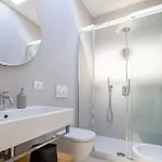 Elegant In The Heart Of Apartment Florenz