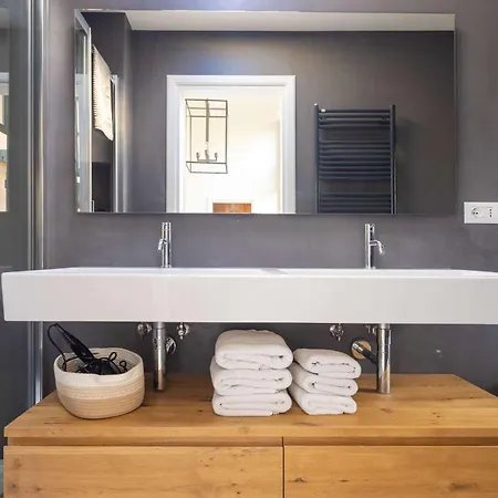 Amazing 2br In Centric In Lägenhet Florens