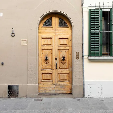 Elegant In The Heart Of Daire *